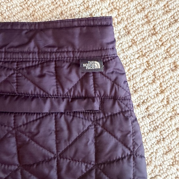 The North Face Women's Primaloft Quilted Skirt Size 4 - Picture 3 of 4
